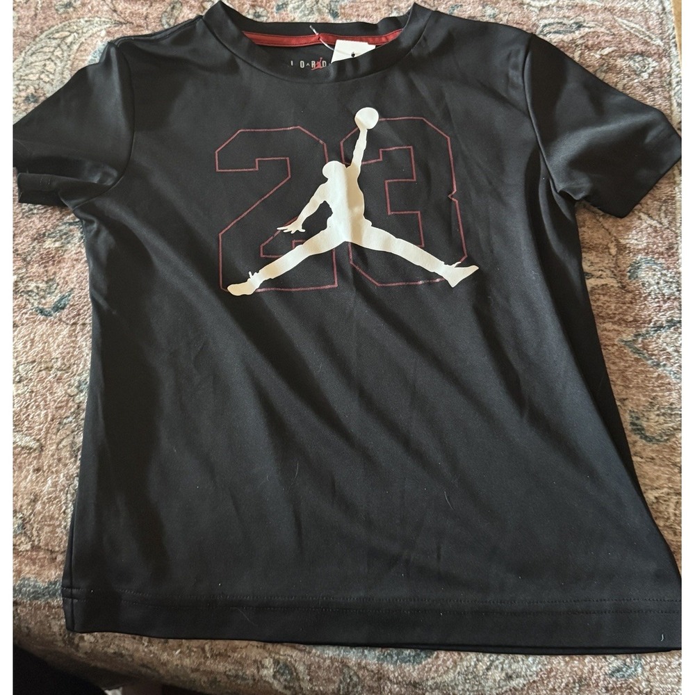 NIKE Air JORDAN Youth Size Med Drifit Black Jump Man 23 on Front T-shirt Size 6‎
